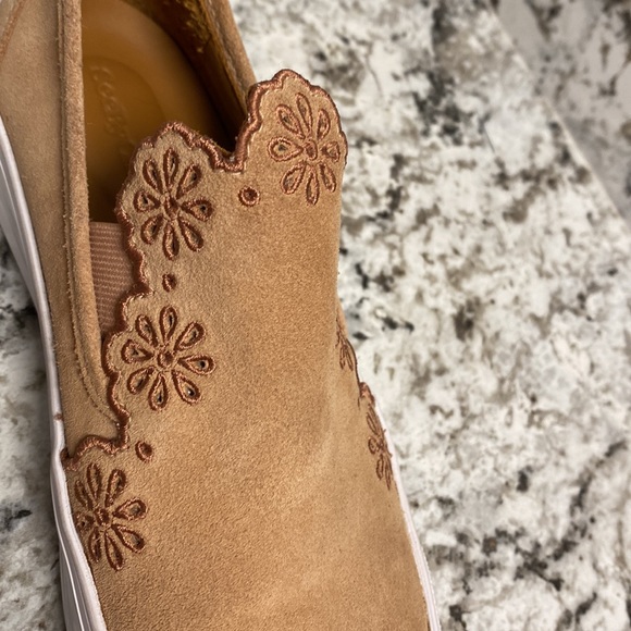 See By Chloe Scalloped Slip-On Loafers - Picture 4 of 9